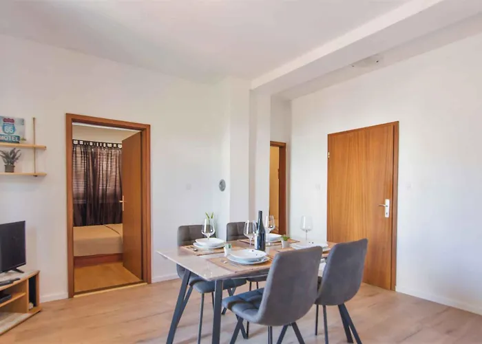 Appartamento In 7947 Biograd Na Moru