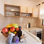 In 7947 Apartman